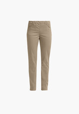 Kelly Regular - Medium Length - Caffe Latte