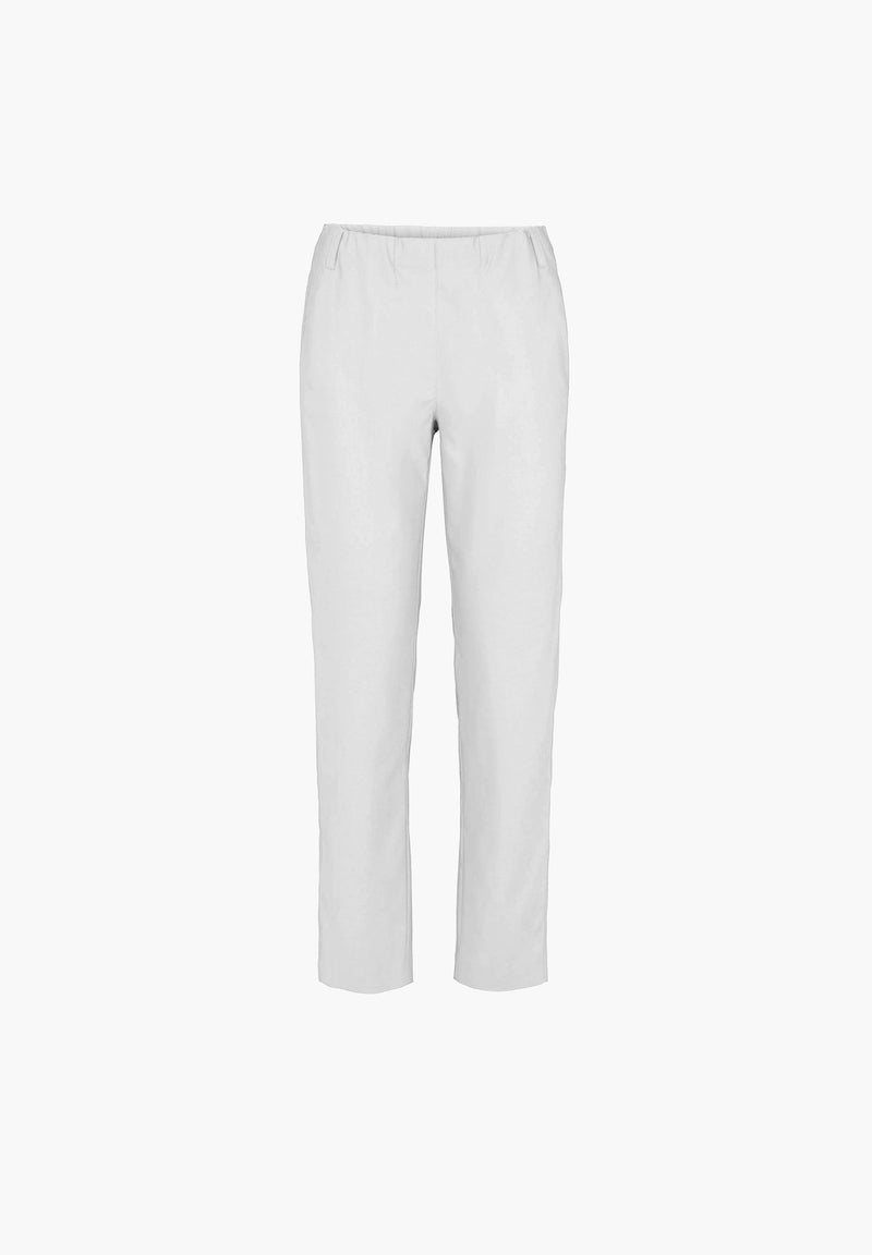 Taylor Regular - Medium Length - White